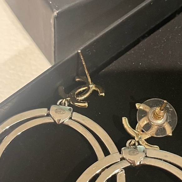 Chanel earrings - Picture 5 of 7